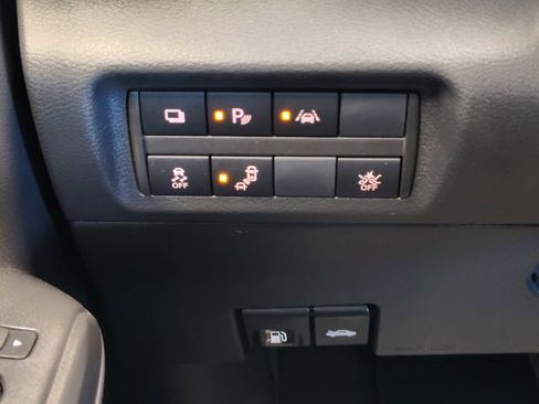 Certified 2025 Nissan Kicks Play S image 25