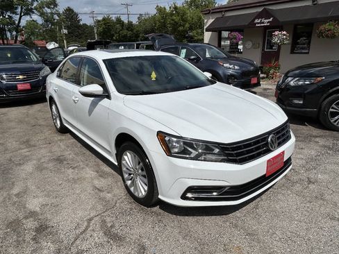 Used 2016 Volkswagen Passat 1.8T SE FWD image 14