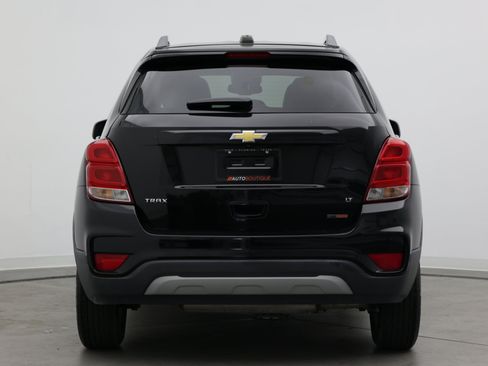 Used 2018 Chevrolet Trax LT w/ LT Convenience Package FWD image 6