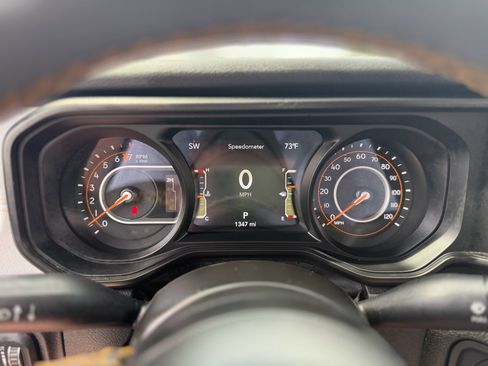 Used 2024 Jeep Gladiator Sport AWD/4WD image 34