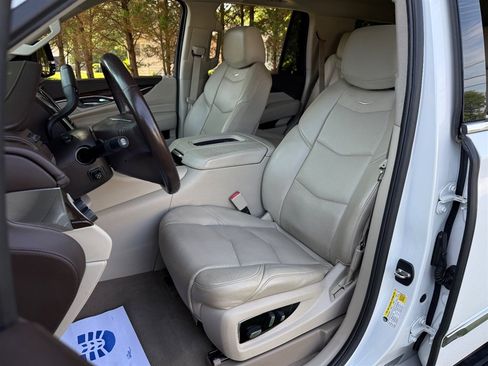 Used 2016 Cadillac Escalade Premium AWD/4WD image 50