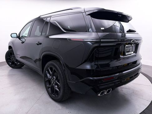 Used 2024 Chevrolet Traverse RS w/ LPO, Floor Liner Package AWD/4WD image 2