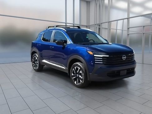 New 2026 Nissan Kicks SV w/ SV Premium Package image 2