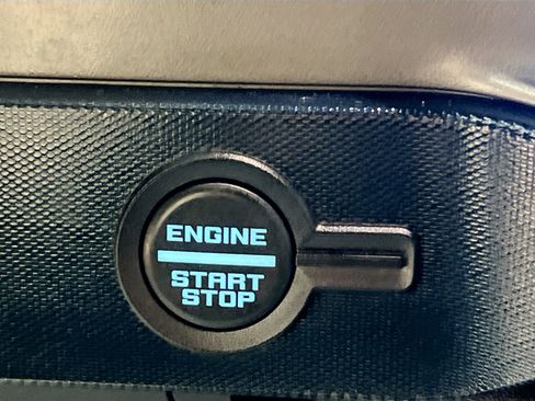 Used 2021 Ford Bronco Outer Banks w/ Sasquatch Package image 24