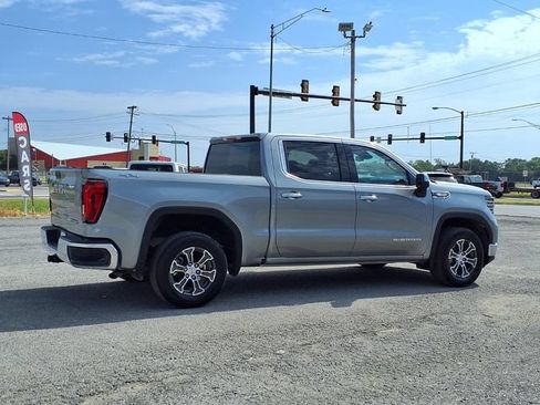 Used 2025 GMC Sierra 1500 SLT AWD/4WD image 22