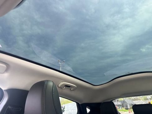 Used 2025 Ford Mustang Mach-E Premium image 35