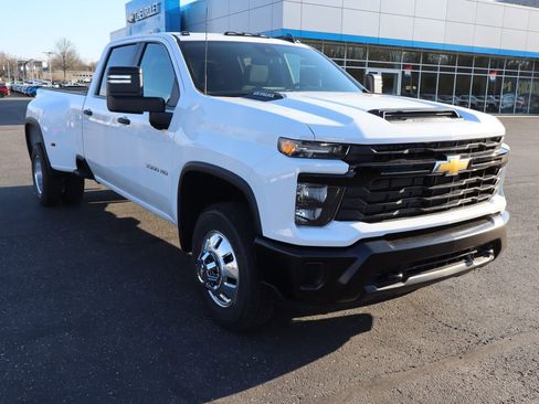 New 2026 Chevrolet Silverado 3500 W/T image 2