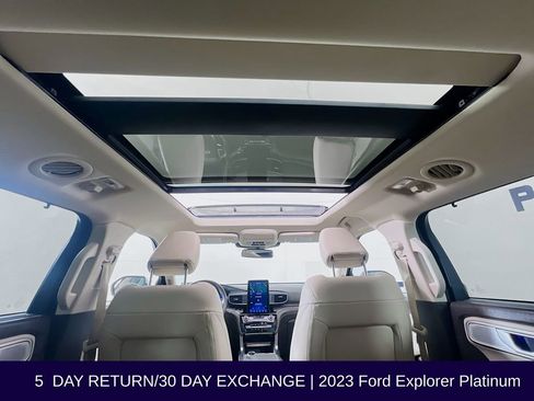 Used 2023 Ford Explorer Platinum w/ Technology Package AWD/4WD image 46
