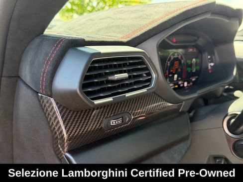 Used 2023 Lamborghini Urus Performante AWD/4WD image 30