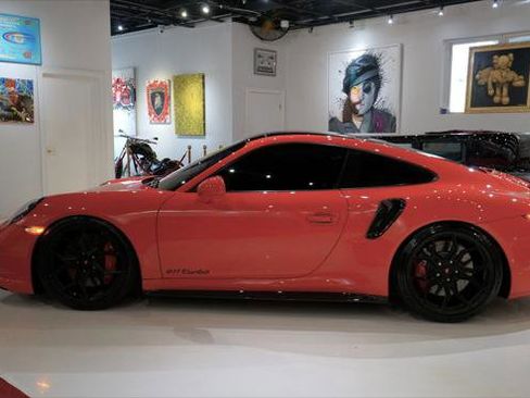 Used 2016 Porsche 911 Turbo S image 5