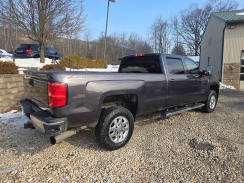 Used 2015 Chevrolet Silverado 2500 LT w/ LT Convenience Package image 3
