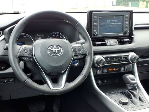 Used 2021 Toyota RAV4 XLE Premium AWD/4WD image 12