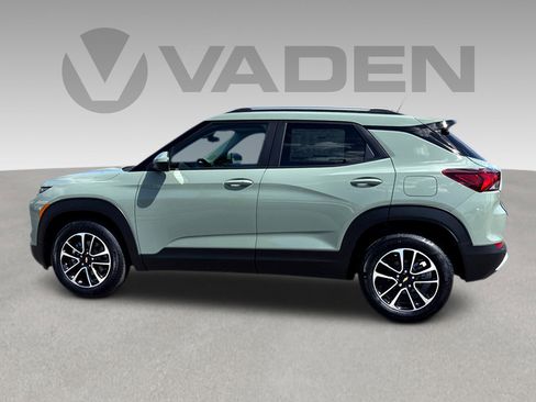 New 2026 Chevrolet TrailBlazer LT w/ LT Cold Weather Package FWD image 27
