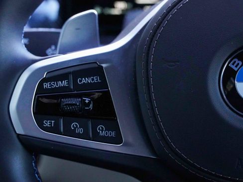 Certified 2026 BMW X7 M60i image 22