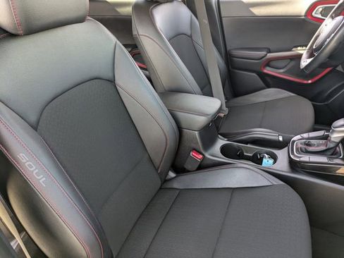 Certified 2023 Kia Soul GT-Line FWD image 11