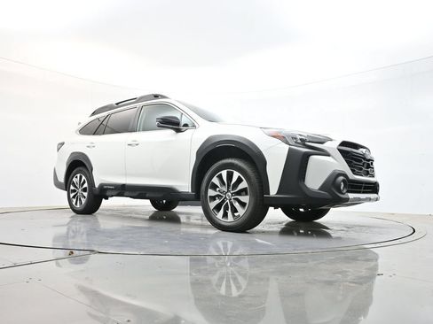 Certified 2025 Subaru Outback Limited AWD/4WD image 37