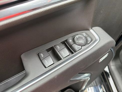 New 2026 GMC Sierra 1500 SLT AWD/4WD image 17