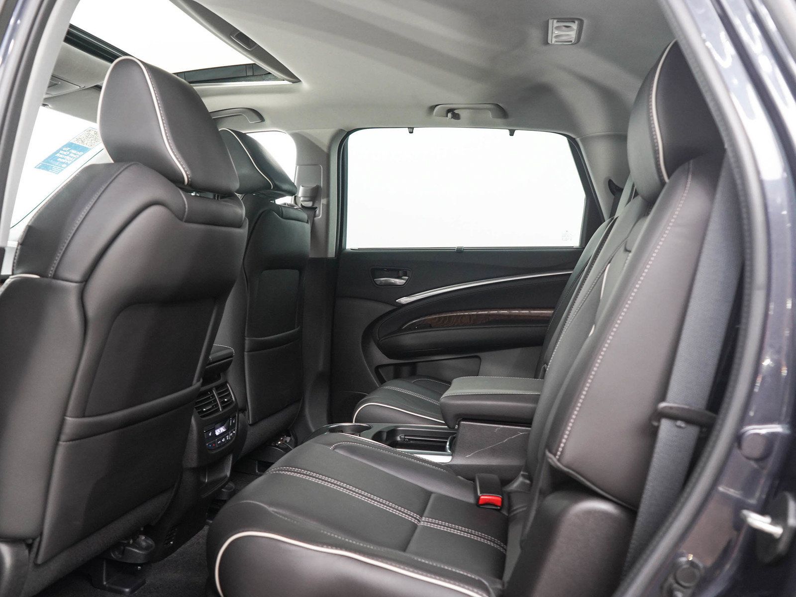 Used 2019 Acura MDX w/ Advance Package AWD/4WD image 16