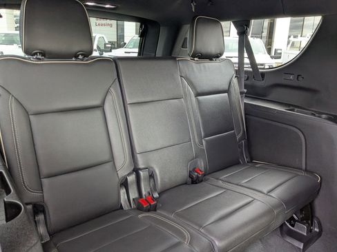 Certified 2022 GMC Yukon XL SLT w/ SLT Premium Package image 25