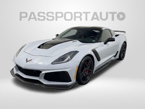 Used 2019 Chevrolet Corvette ZR1 RWD image 1