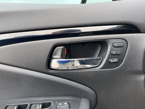 Certified 2022 Honda Ridgeline Black Edition image 12