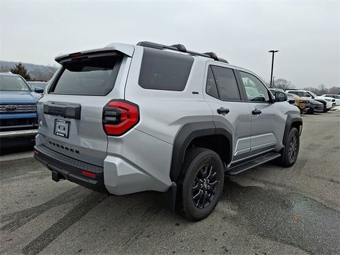 New 2026 Toyota 4Runner SR5 image 4