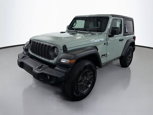 Used 2024 Jeep Wrangler Sport AWD/4WD image 5
