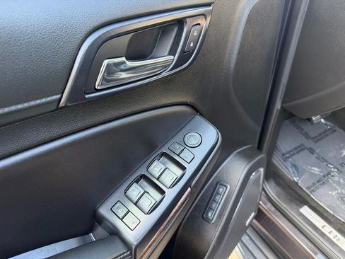 Used 2018 Chevrolet Tahoe LT RWD image 33