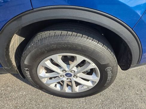 Used 2022 Ford Escape SE image 5