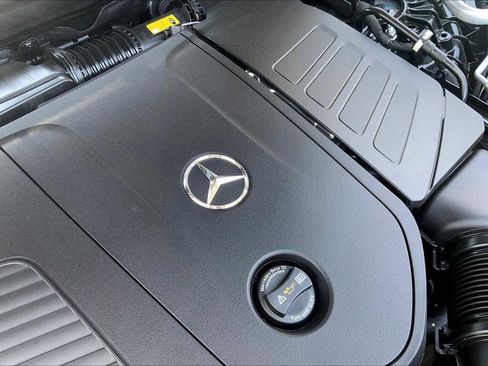 New 2025 Mercedes-Benz GLC 300 GLC 300 image 19