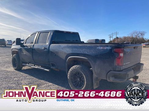 Used 2022 Chevrolet Silverado 2500 Custom w/ Custom Convenience Package image 4