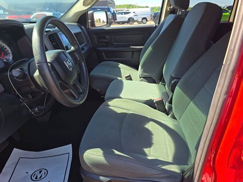 Used 2014 RAM 1500 Express RWD image 17