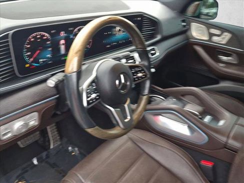 Used 2022 Mercedes-Benz GLS 580 4MATIC image 10