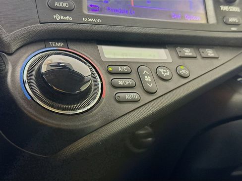 Used 2013 Toyota Prius C Three FWD image 17