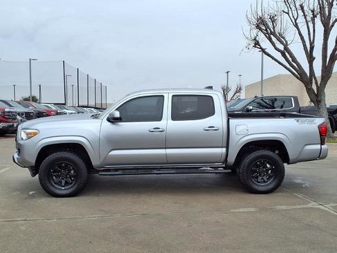Used 2022 Toyota Tacoma SR image 26