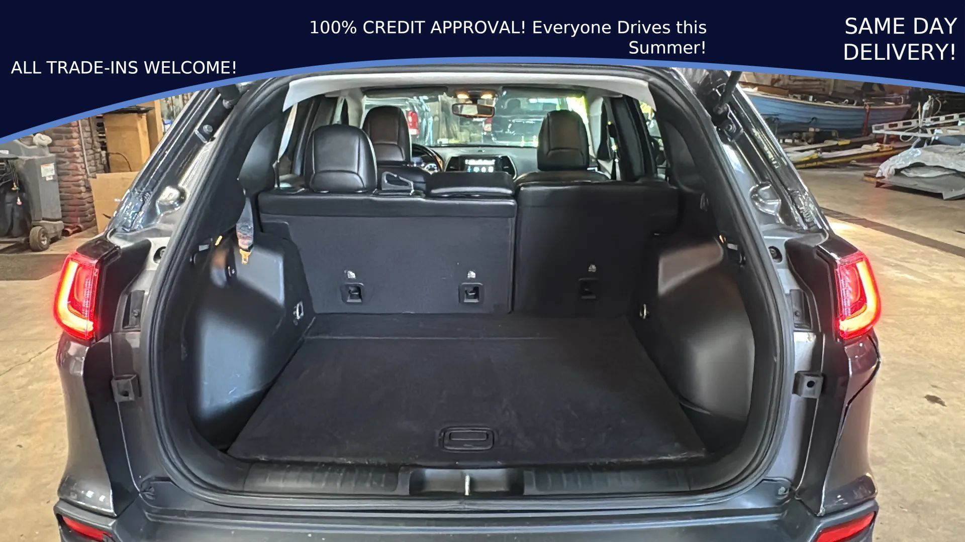 Used 2019 Jeep Cherokee Limited AWD/4WD image 37