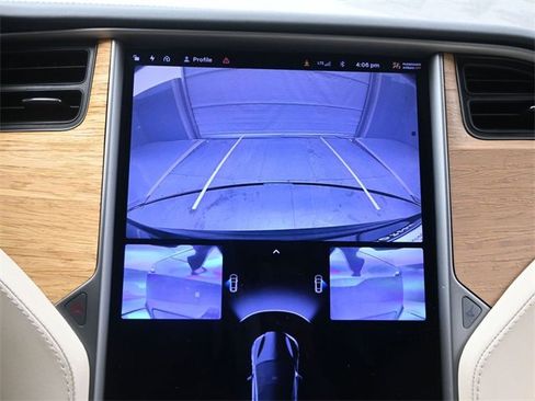 Used 2020 Tesla Model S Long Range Plus image 35