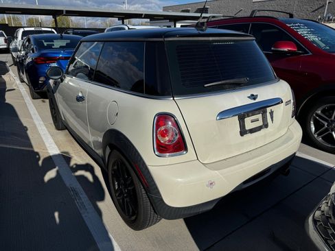 Used 2013 MINI Cooper Hardtop image 3
