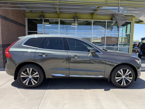 Used 2022 Volvo XC60 B5 Inscription w/ Advanced Package image 9