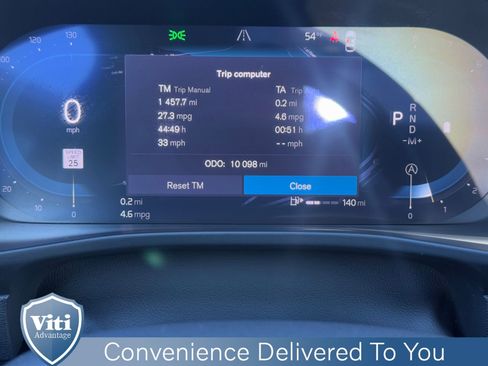 Certified 2025 Volvo XC40 B5 Core w/ Protection Package Premier image 33