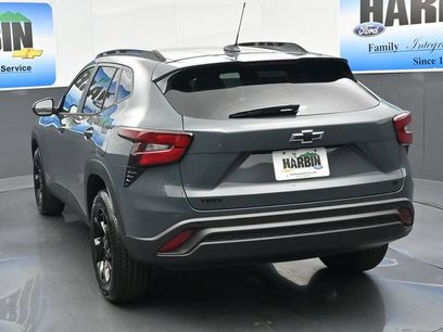 New 2026 Chevrolet Trax LT w/ Driver Confidence Package