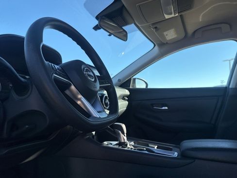 Certified 2025 Nissan Sentra SV image 40