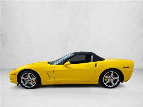Used 2007 Chevrolet Corvette Convertible w/ Preferred Equipment Group RWD image 8