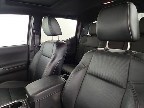 Used 2023 Toyota Tacoma TRD Off-Road w/ TRD Premium Off Road Package image 14