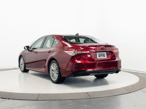 Used 2018 Toyota Camry XLE w/ Audio Package FWD image 8