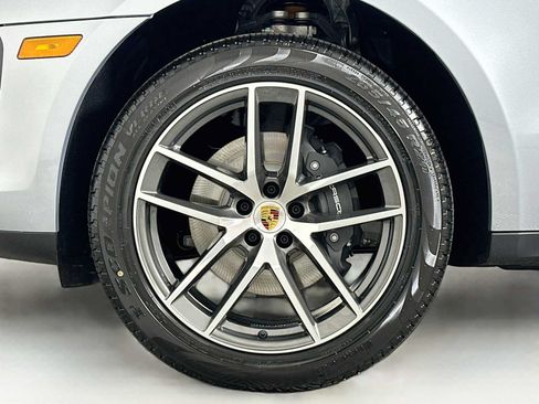 New 2026 Porsche Macan AWD/4WD image 32