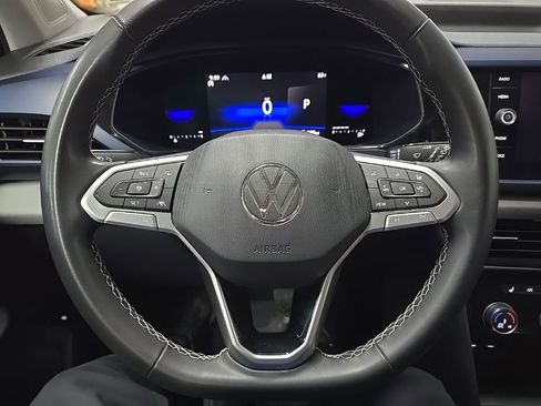 Used 2023 Volkswagen Taos SE w/ Panoramic Sunroof Package AWD/4WD image 19