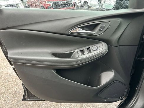 Used 2025 Buick Encore GX Preferred image 29