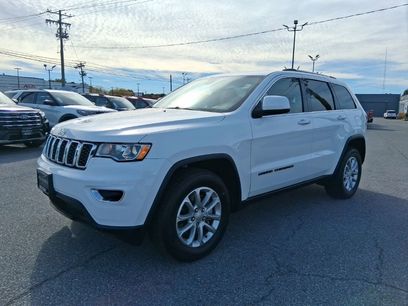 Used 2021 Jeep Grand Cherokee Laredo