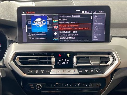 Used 2025 BMW X4 xDrive30i image 15